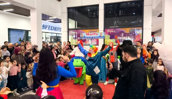 Çocuklar Proma AVM’nin etkinliğinde gönüllerince eğlendi